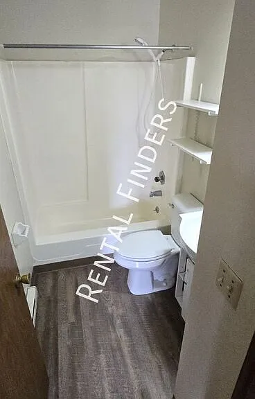 10 Cottage Row #7 — Photo 6