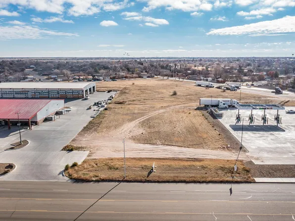 2410 Perryton Pkwy, Pampa, TX 79065