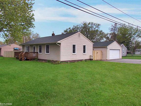 2nd image of 46449 Waco St