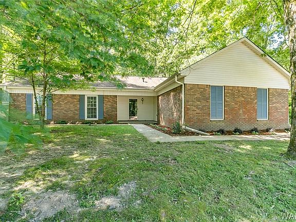 2nd image of 11092 Lakewood Ln