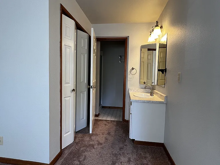 2913 Highland Ct — Photo 6