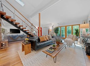 9999 NE Beach Crest Dr, Bainbridge Island, WA 98110