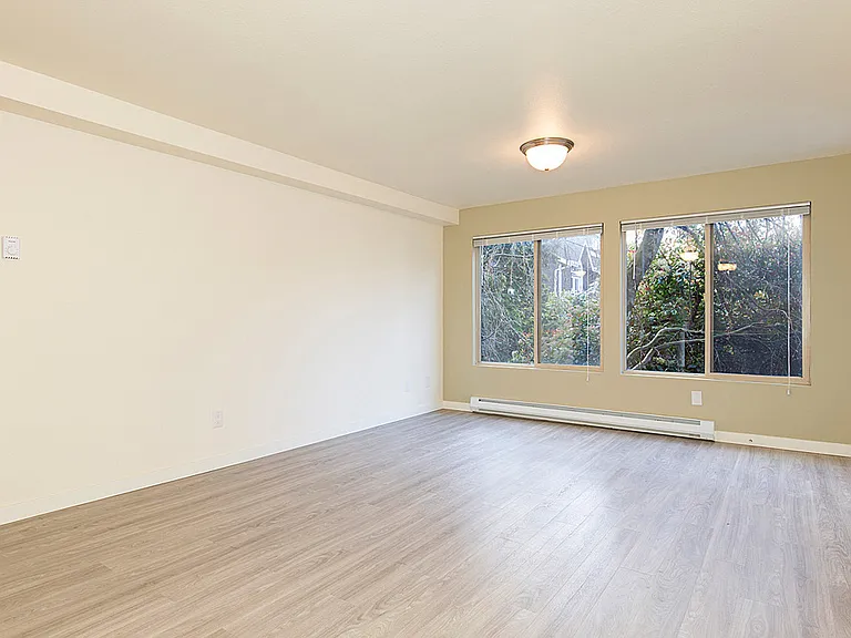 Minor Tower Apartments - Located in Eastlake — Photo 24