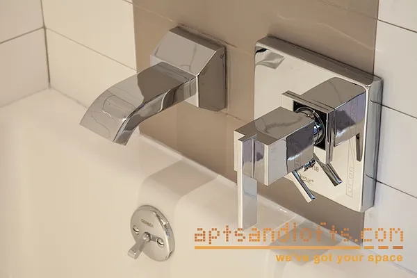 Rented by aptsandlofts.com | media 60