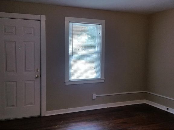 2nd image of 8 Bassett Pl