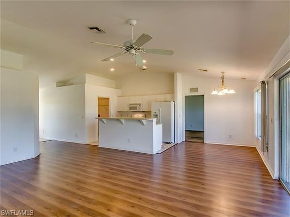 3rd image of 3803 Andalusia Blvd