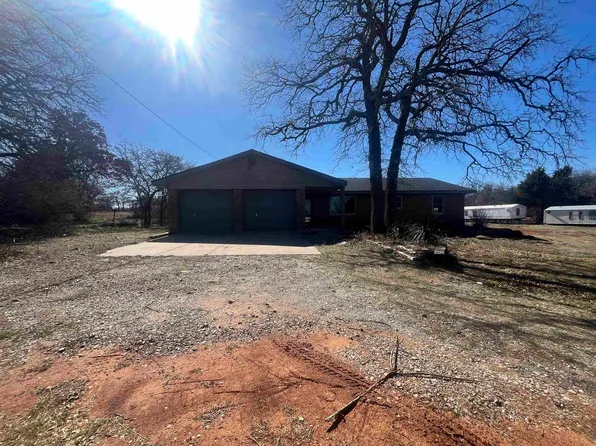 2612 E Osage Rd, Marlow, OK 73055