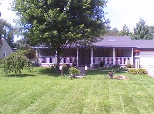 28W384 Townline Rd, Warrenville, IL 60555