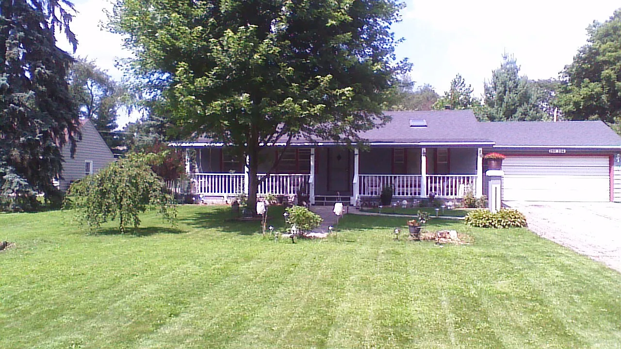 28W384 Townline Rd photo 1