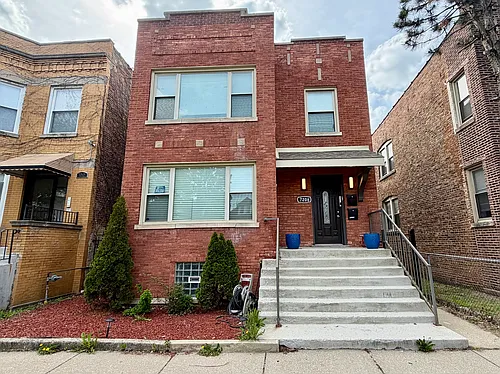 7208 S Cornell Ave #2 Photo 1