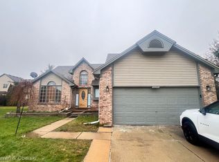 48895 Brittany Parc Dr, Macomb, MI 48044