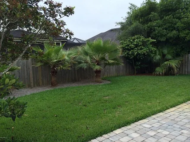801 Derby Ln — Photo 28