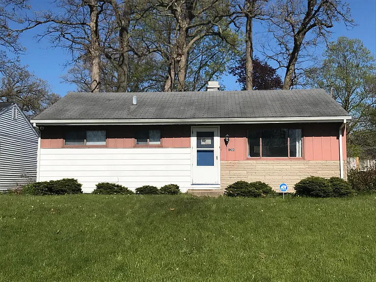 1204 N Garland St — Photo 1