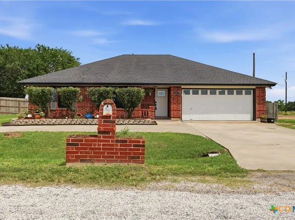 216 Sparrow Ln, Victoria, TX 77905
