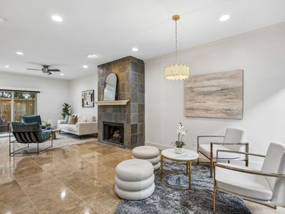 4242 Travis St APT 111, Dallas, TX, 75205