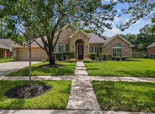 316 Winding Oak Ln S, League City, TX 77573