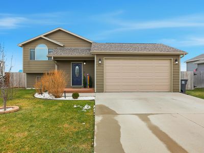 541 Pride Ct, Box Elder, SD, 57719