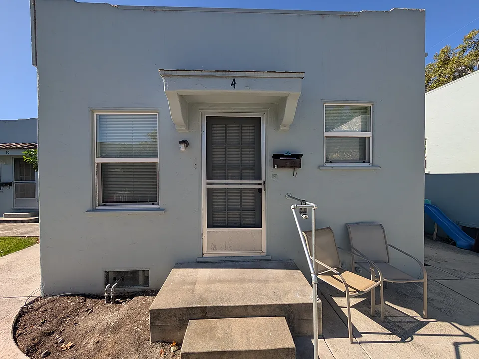 1165 Monterey St #4