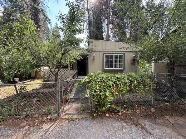 2895 Willow St, Pollock Pines, CA 95726