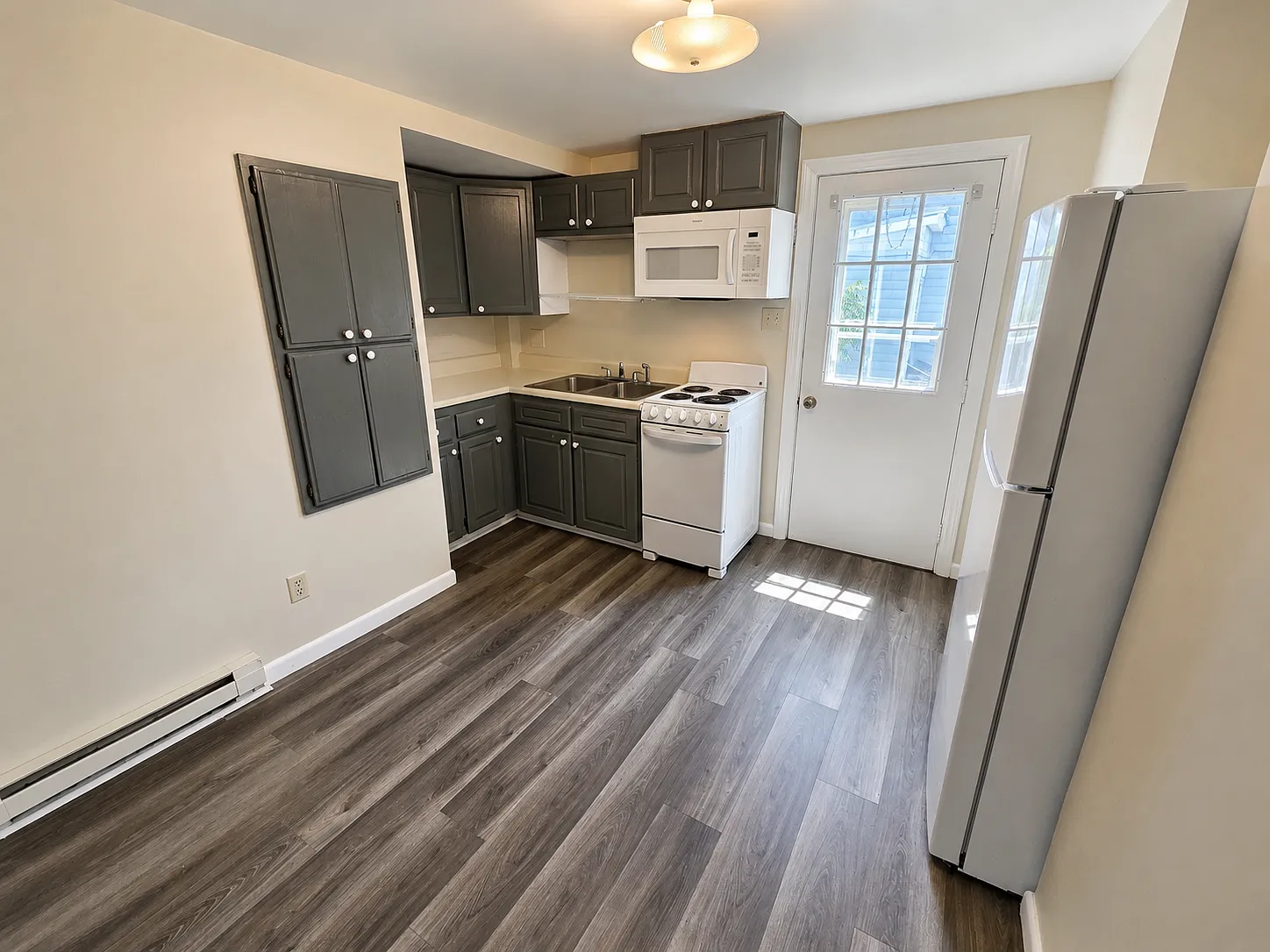 2 bed, 1638 sqft, $1,150 — Photo 4