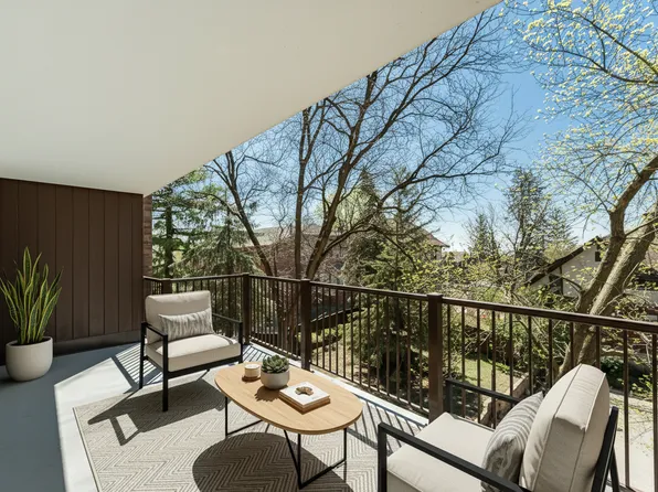 600 4th St SW APT 308, Rochester, MN 55902