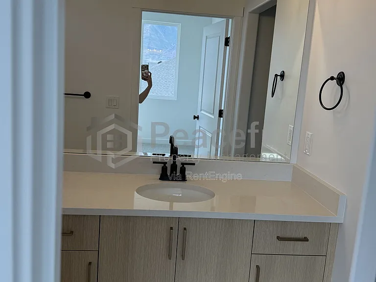 272 E 850 S #303 — Photo 15