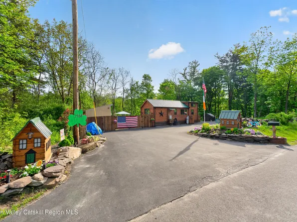 2588 New York 145, East Durham, NY 12423