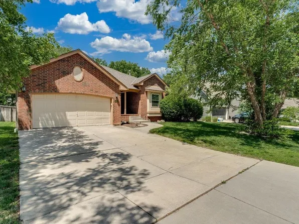 2366 N Vinegate Cir, Wichita, KS 67226