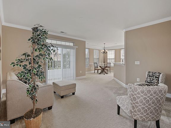 5th image of 5801 Clipper Ln Unit 407