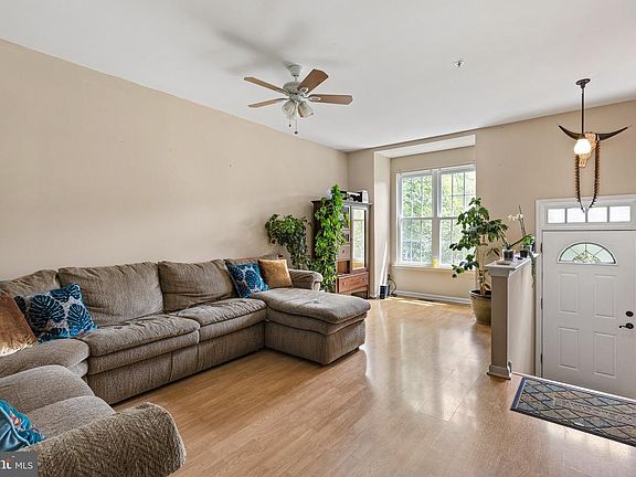 4th image of 62 Whitetail Way