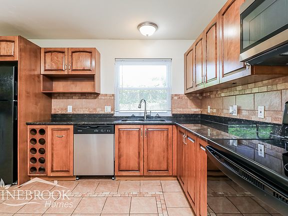 5th image of 2531 Nathan Dr
