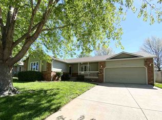 4250 Country Ln, Wichita, KS 67220