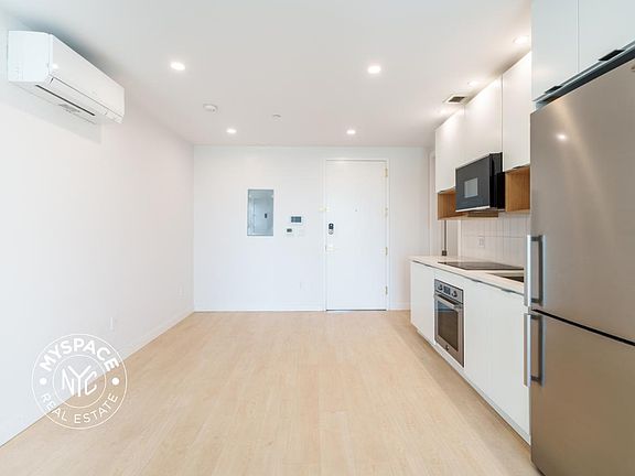 5th image of 280 Meeker Ave #602