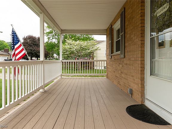 3rd image of 469 E Hopocan Ave