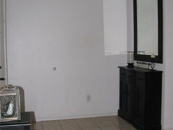 5th image of 3023 Clemente Dr