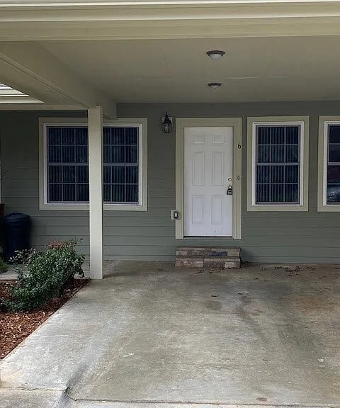 6 Aberdeen Dr — Photo 1