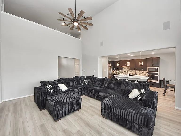 16735 Rockwall St — Photo 16