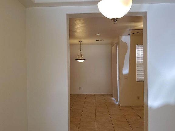 5th image of 10576 Danielson Ave