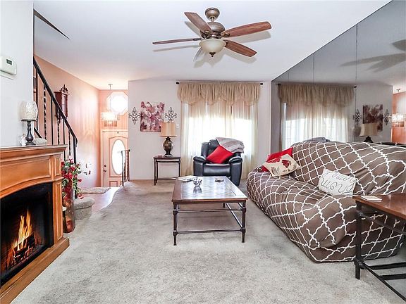 4th image of 458 Dongan Hills Ave