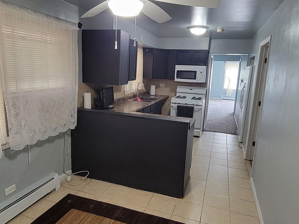 1st image of 6428 W Gunnison St #1