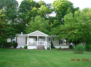 5782 E Priddy Dr, Pekin, IN 47165