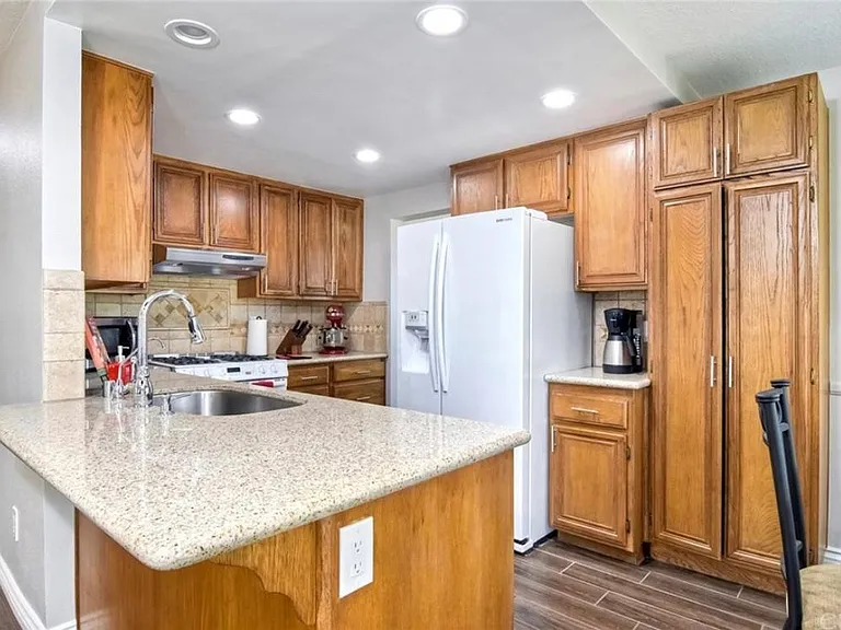 25487 Marvin Gardens Way — Photo 36