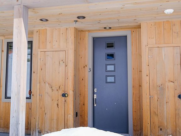 2nd image of 144 Lodge Rd #3