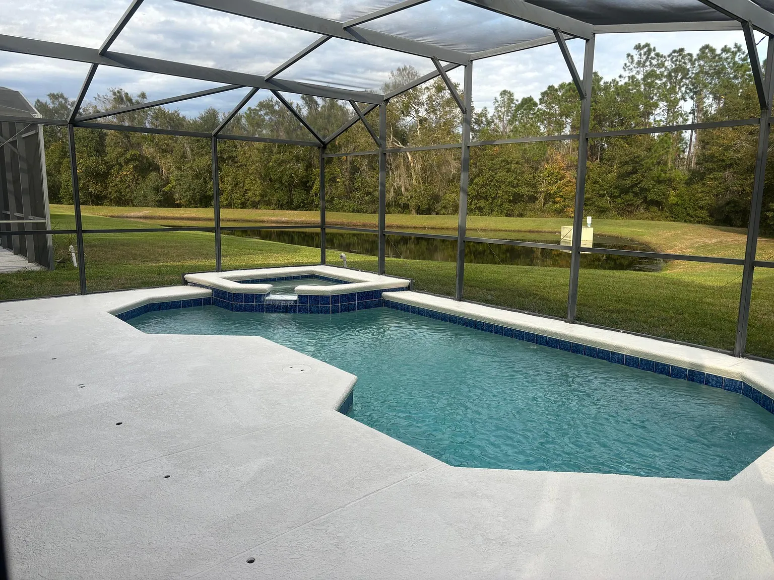 244 Hammock Ct — Photo 3