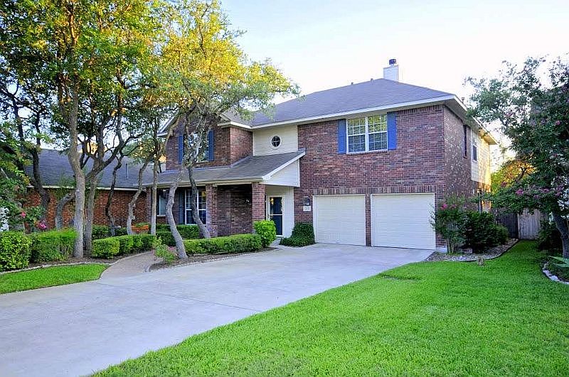 1st image of 10819 Wilson Oaks