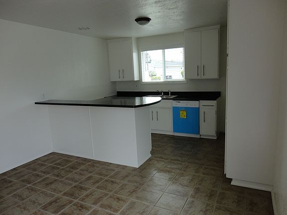 2nd image of 1354 Electra Ave