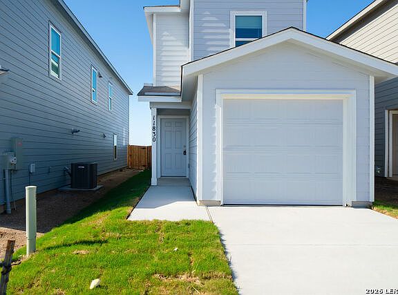 3rd image of 11830 Spiderwort Rdg