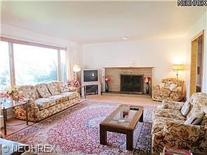 2nd image of 780 Melwood Dr NE