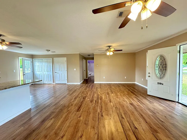 1190 Carnes Rd — Photo 9
