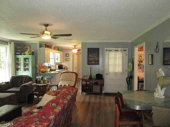 3rd image of 235 Allenwood Dr